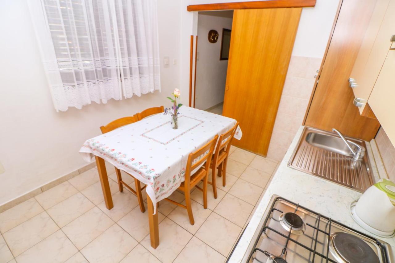 Apartment Marulic In Old Town Baška Exterior foto
